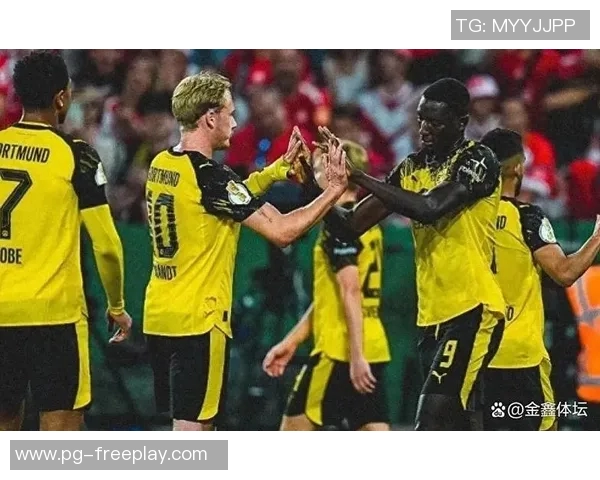 西甲精彩对决里昂狂胜多特蒙德四球横扫引爆全场激情