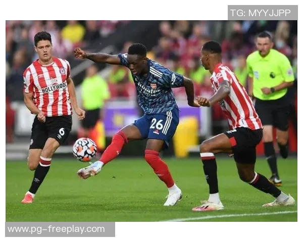 英超精彩对决里昂大胜AC米兰点球大战引发全场狂欢