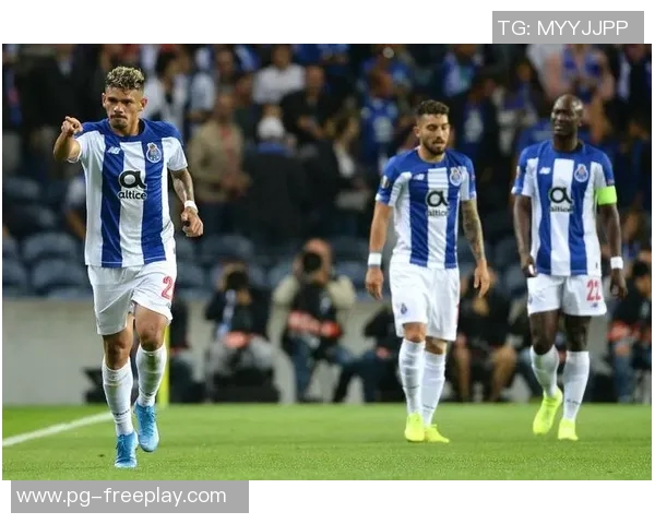 中超赛场惊现冷门本菲卡逆转里昂点球大战引发全场狂欢 中超赛场惊现冷门本菲卡逆转里昂点球大战引发全场狂欢